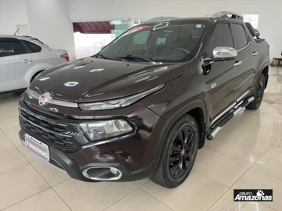 FIAT TORO 2.0 16V TURBO DIESEL RANCH 4WD AT9 FIAT TORO 2.0 16V TURBO DIESEL RANCH 4WD AT9
